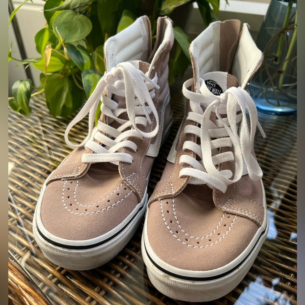 Vans Women's High-Top Sneakers in Beige and White